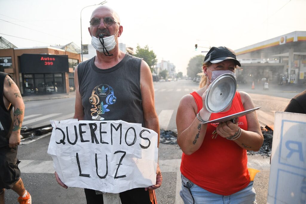 Cortes de luz, calor, Edesur