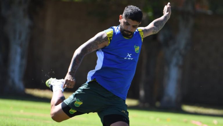 Ever Banega en Defensa y Justicia: la historia del grupo de WhasApp que tiene con Leo Messi y Ángel Di María