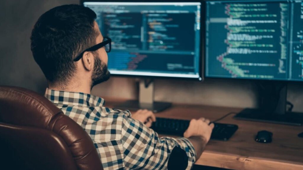 Varios de los cursos de formacion profesional de Almirante Brown refieren a nuevas tecnologías