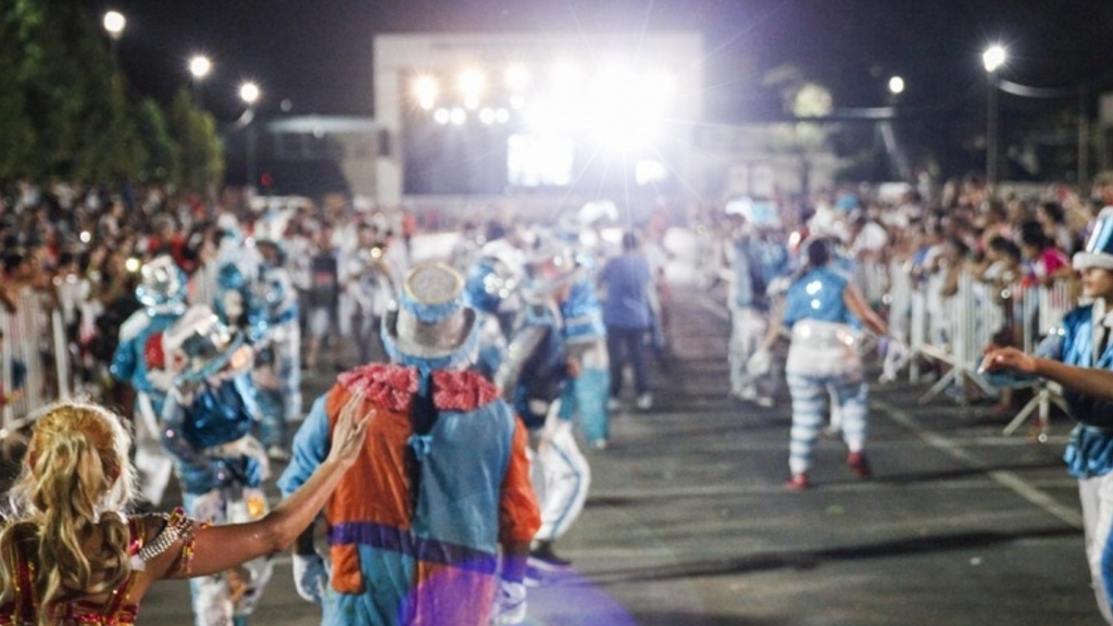 Carnaval, Tres de Febrero, corsos, Municipios
