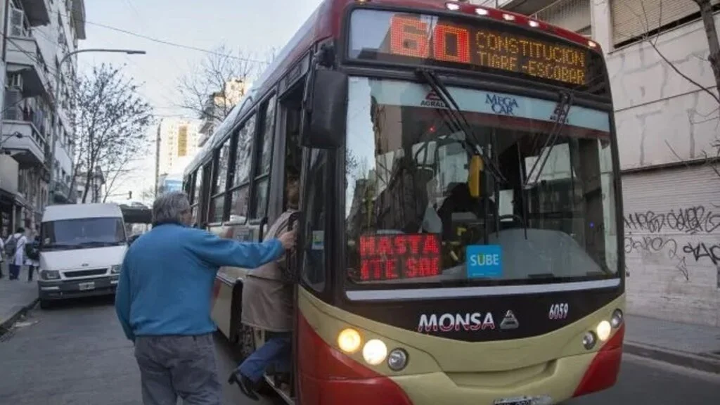línea 60, colectivos, Constitución, Tigre, Barracas, Recorridos