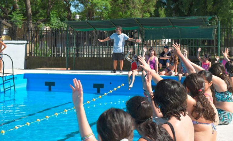 El FAE renovó la histórica pileta del Estadio Municipal “Jorge Newbery”