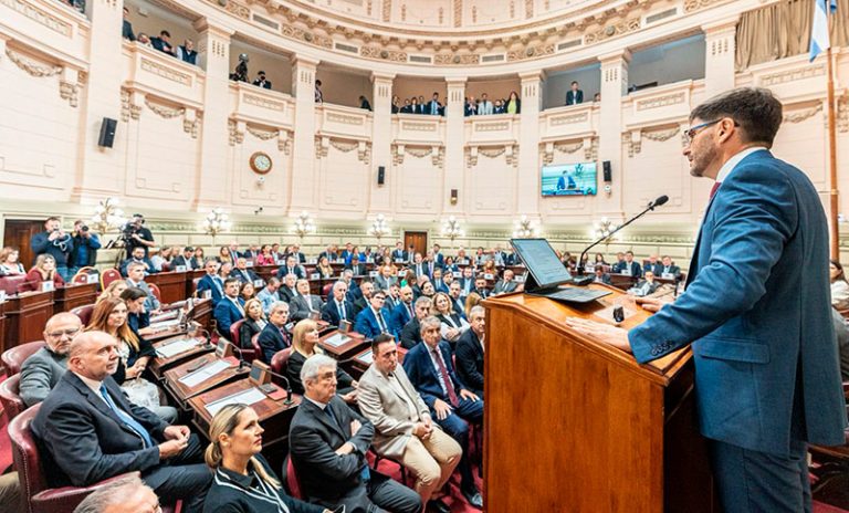 Pullaro abre el período de sesiones ordinarias, por primera vez en febrero desde la reforma constitucional