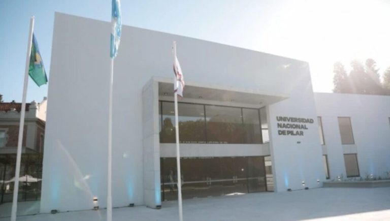 Abrió el nuevo edificio de la Universidad de Pilar: cómo es y qué carreras ofrece