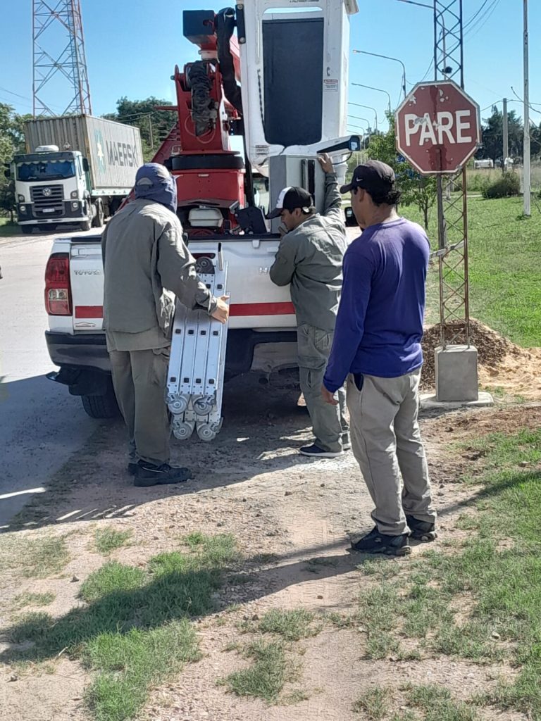 🔴 SÁENZ PEÑA | Avanzan las mejoras en el Parque Industrial con instalación de cámaras y mantenimiento integral