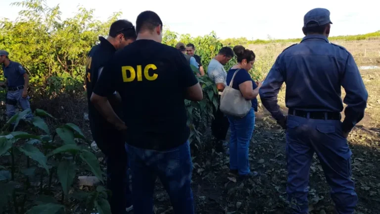 🔴 POLICIALES | Hallaron muerto a un hombre en un riacho: se trataría de un desaparecido hace días