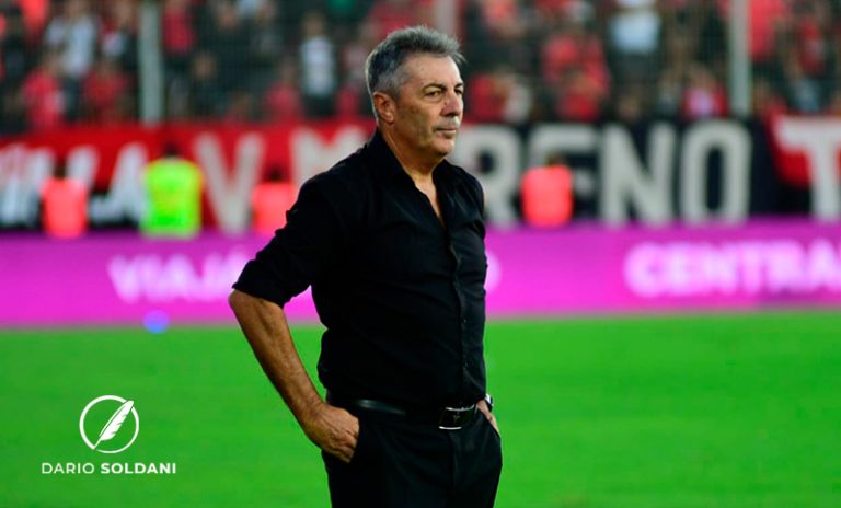 Kudelka: «Es el primer triunfo pero no alcanza, cero conformismo, hay que cimentar un mejor juego»