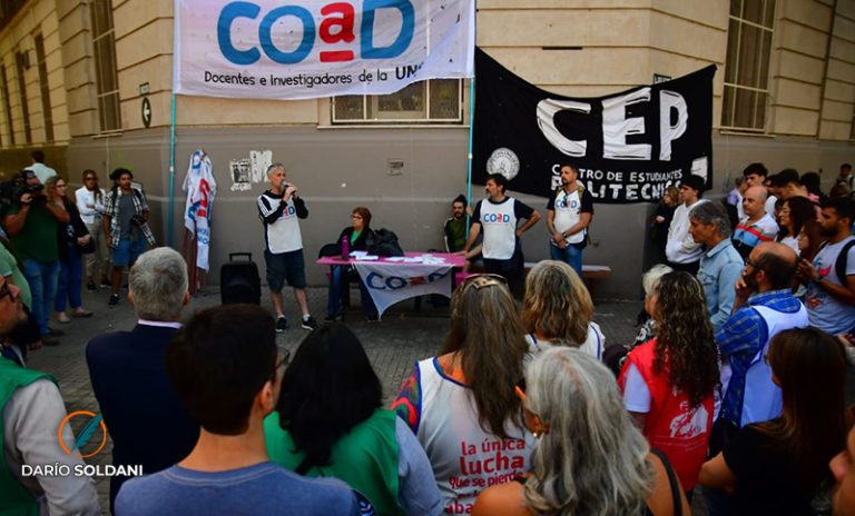Los docentes universitarios van al paro toda la semana que viene: «El Gobierno no cumple la ley»