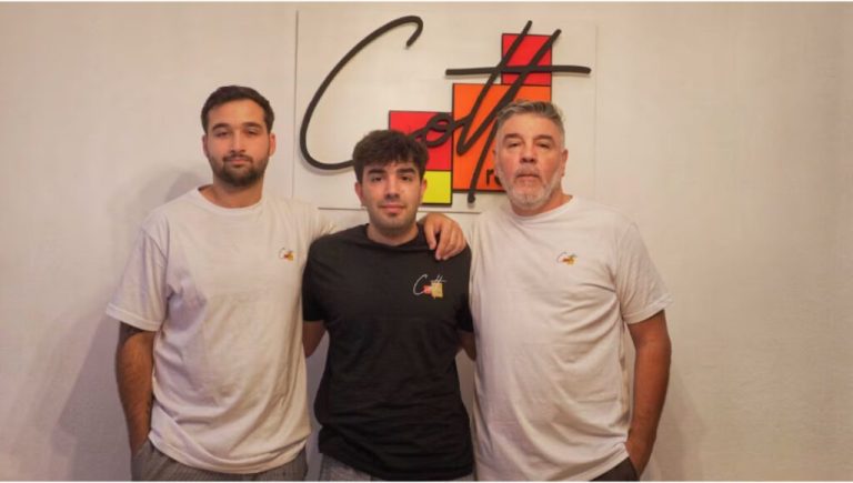 Es el bisnieto de una de las cocineras más grandes del país y ahora tiene su propio restaurante en Quilmes