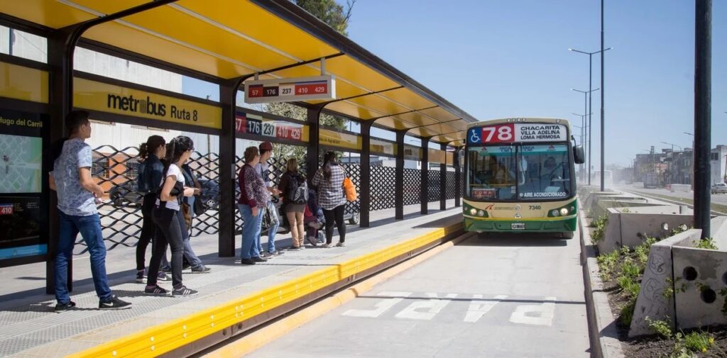 Comenzaron los trabajos para renovar el Metrobus de Tres de Febrero