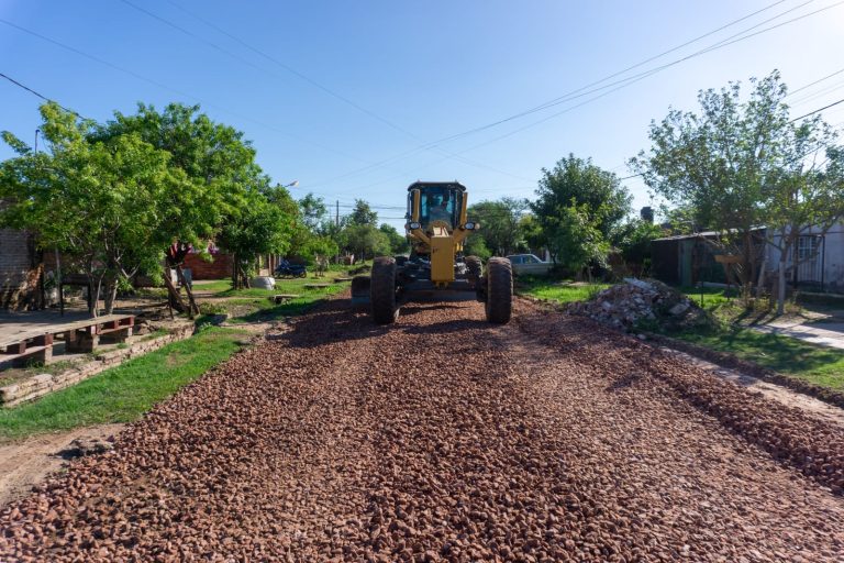 🔴 SÁENZ PEÑA | La Municipalidad realiza un operativo integral de limpieza y mantenimiento en el barrio San Cayetano