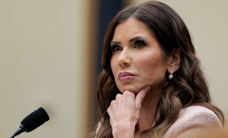 Trump desplazó a Kristi Noem, secretaria de Seguridad Nacional, por el senador Markwayne Mullin