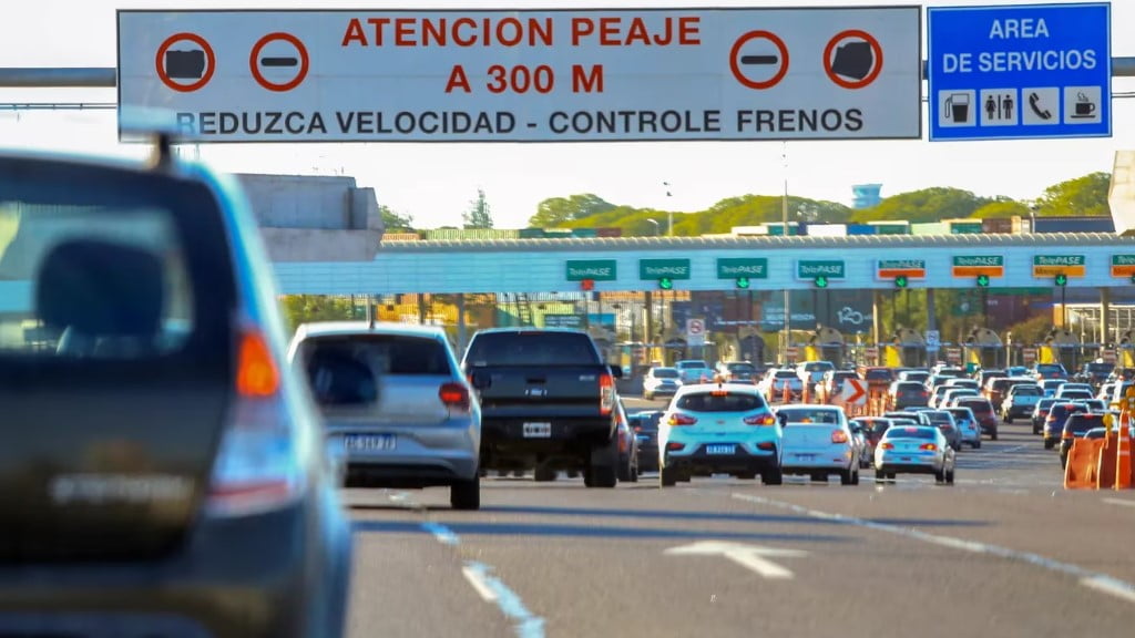 Fuerte aumento en los accesos de CABA: cómo quedan los precios de los peajes con el ajuste dispuesto por el Gobierno