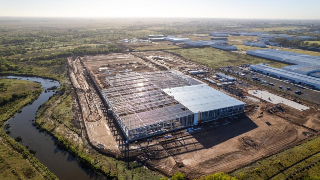 Escobar, Mercado Libre, centro de almacenamiento