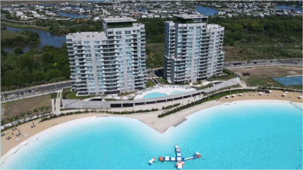 Agentes de ARBA notificaron al consorcio del complejo Remeros Beach, en Tigre, sobre la evasión impositiva que estaban realizando.