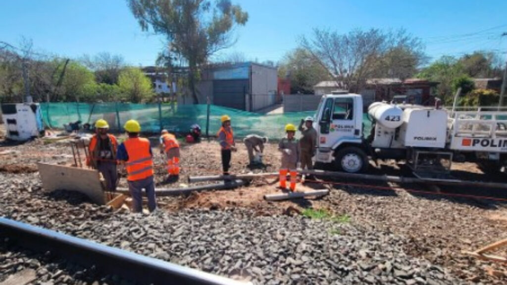 La nueva estación del tren San Martín ya está siendo construida entre San Miguel y José C. Paz, a la altura del paso a nivel de la calle Arricau.