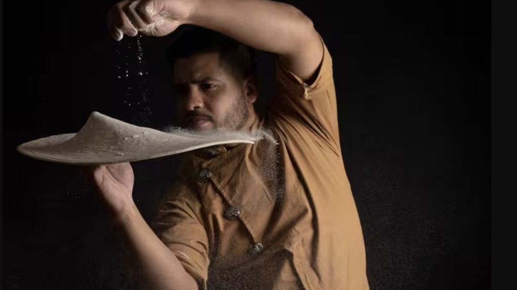 Ezequiel Ortigoza tiene 33 años y es uno de los mejores pizzeros del mundo. Es de Rafael Calzada y brilló en el Mundial de la Pizza en Italia.