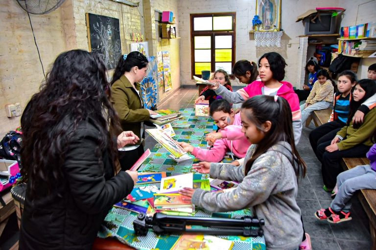 🔴 LOCALES | Cultura y el Plan Sáenz Peña Sustentable y Circular se unieron en una jornada especial para los chicos del barrio Matadero