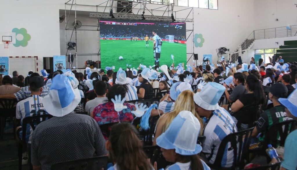 Fiebre mundialista: cuáles son los Fan Fest del Conurbano donde se podrá ver Argentina-Países Bajos en pantalla gigante