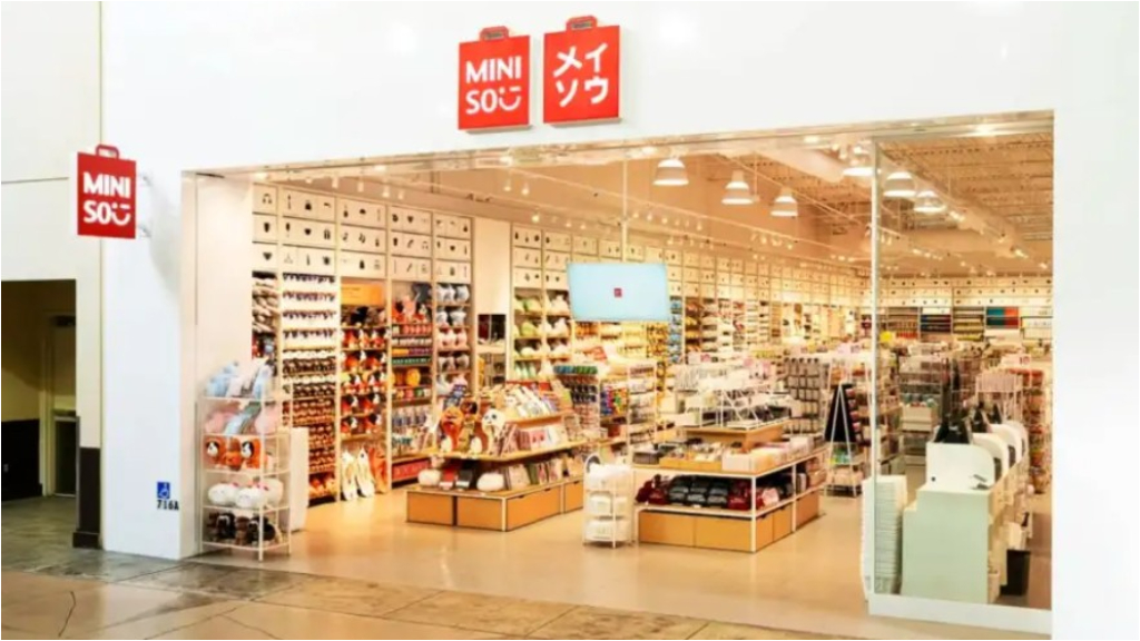 Miniso es una cadena internacional de tiendas de origen chino, fundada en 2013, que vende productos de diseño "estilo japonés" de bajo costo. Abrirá 100 locales en Argentina.