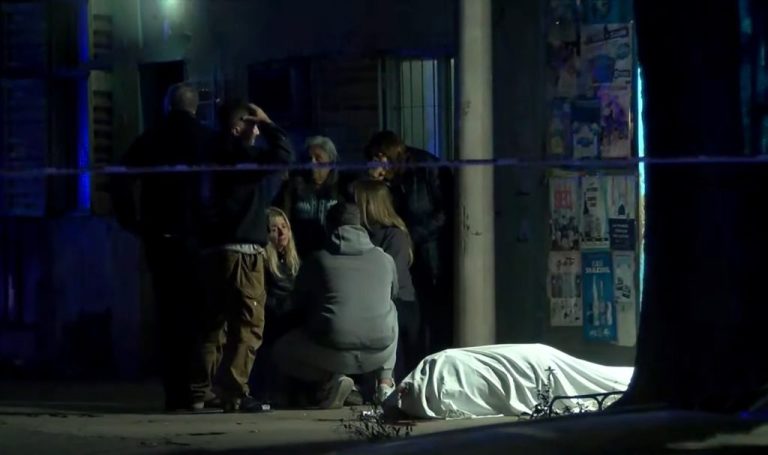 Mataron a un hombre frente a un supermercado en la zona oeste rosarina