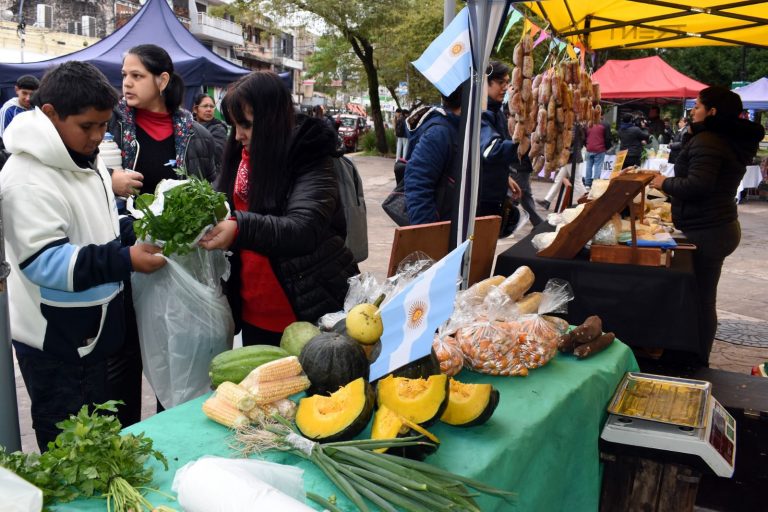 🔴 PROVINCIALES | Programa Ñande: crecen las ferias de pequeños productores “Sin intermediarios”