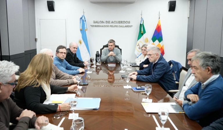 馃敶 PROVINCIALES | Plan Director de Desag眉es Pluviales: presentaron la primera etapa del estudio para optimizar el drenaje urbano de Resistencia