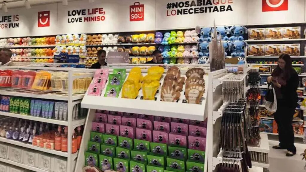 Morón, Miniso