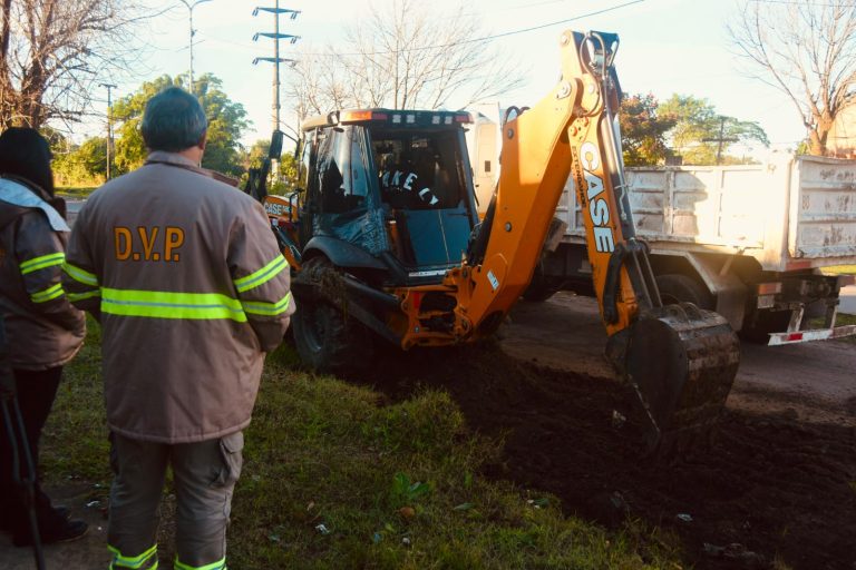 🔴 PROVINCIALES | El gobierno provincial inició hoy las obras de pavimento de la Avenida Las Piedras, en Barranqueras