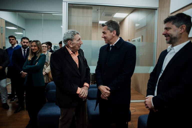 🔴 PROVINCIALES | El Nuevo Banco del Chaco renovó su sucursal en Buenos Aires junto a Luis Landriscina