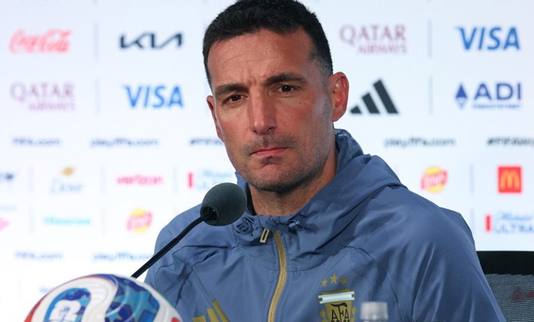 Scaloni: «Es un encuentro donde el margen se achica, el que se equivoca se vuelve a casa»