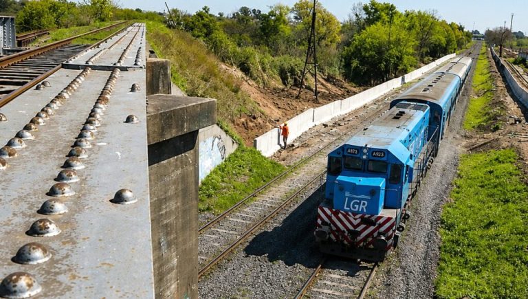 Siguen las demoras en el ramal Haedo-Temperley del tren Roca: cuándo se prevé finalizar la obra sobre el Río Matanza