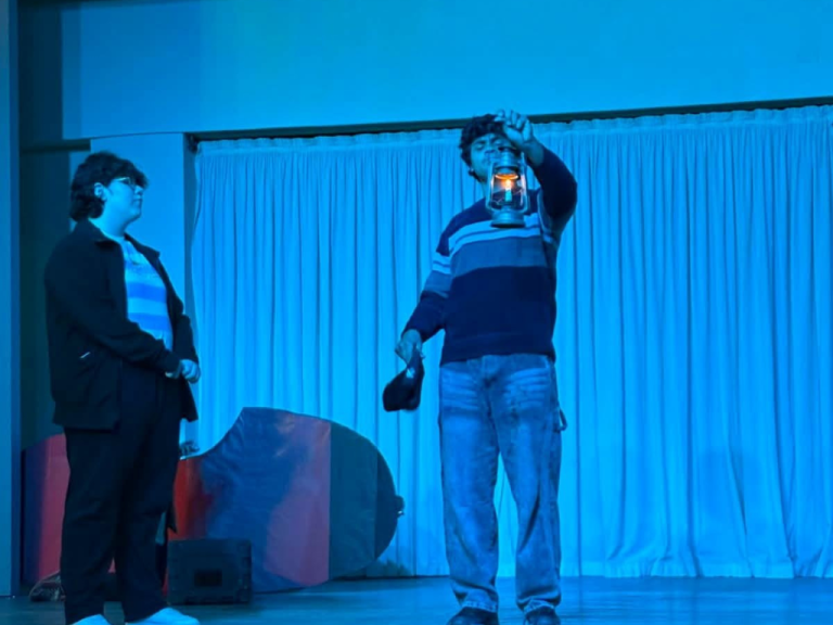 🔴 LOCALES | Del papel a las tablas: el elenco juvenil de Sáenz Peña estrena una ambiciosa adaptación de «El Principito»