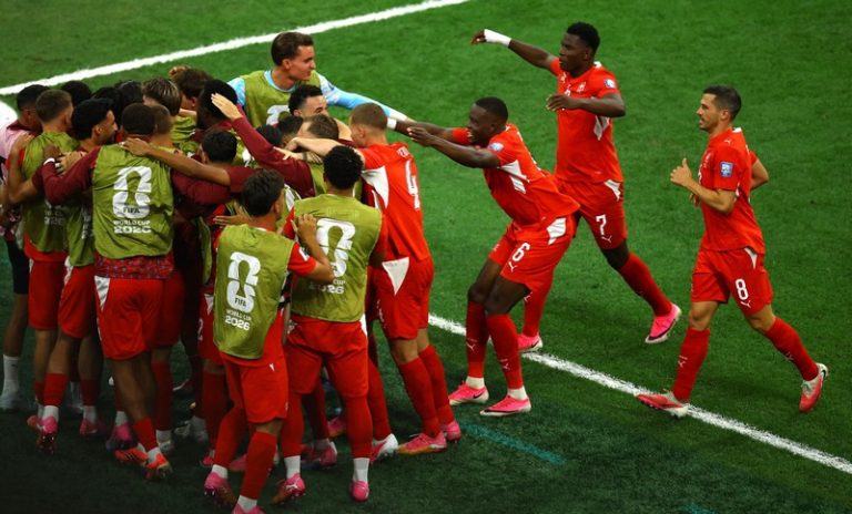 Suiza se impuso a Argelia y avanza a la próxima fase del Mundial