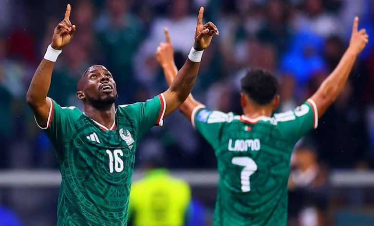 México a paso demoledor, venció a Ecuador 2-0 y avanza en la Copa del Mundo