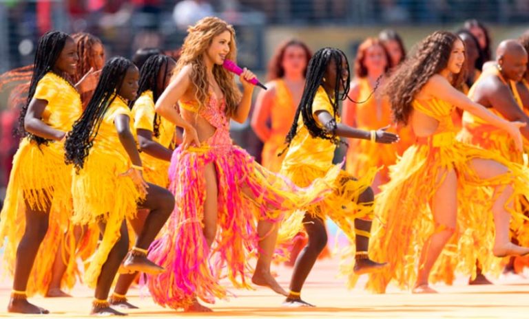 Final del Mundial: el show del entretiempo transformó el estadio en un festival pop
