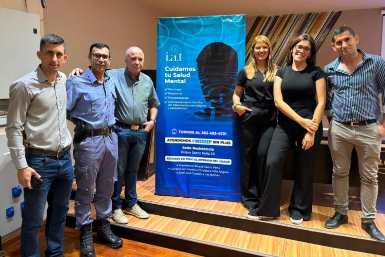 馃敶 S脕ENZ PE脩A | Personal policial particip贸 de un taller sobre salud mental y prevenci贸n de situaciones de riesgo