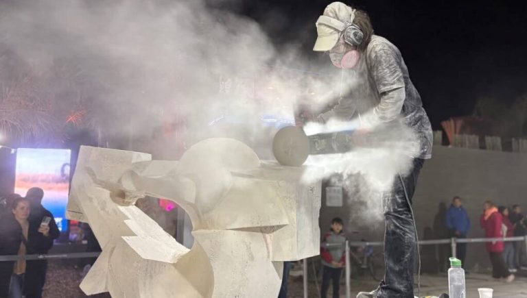La Bienal de Chaco entra en su etapa final: últimos días del mayor encuentro de escultura a cielo abierto