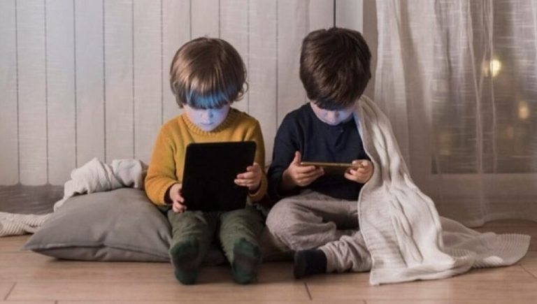 Se lanzó “Compromiso Parental”: así es la red de familias de Avellaneda que promueve el uso responsable de las pantallas