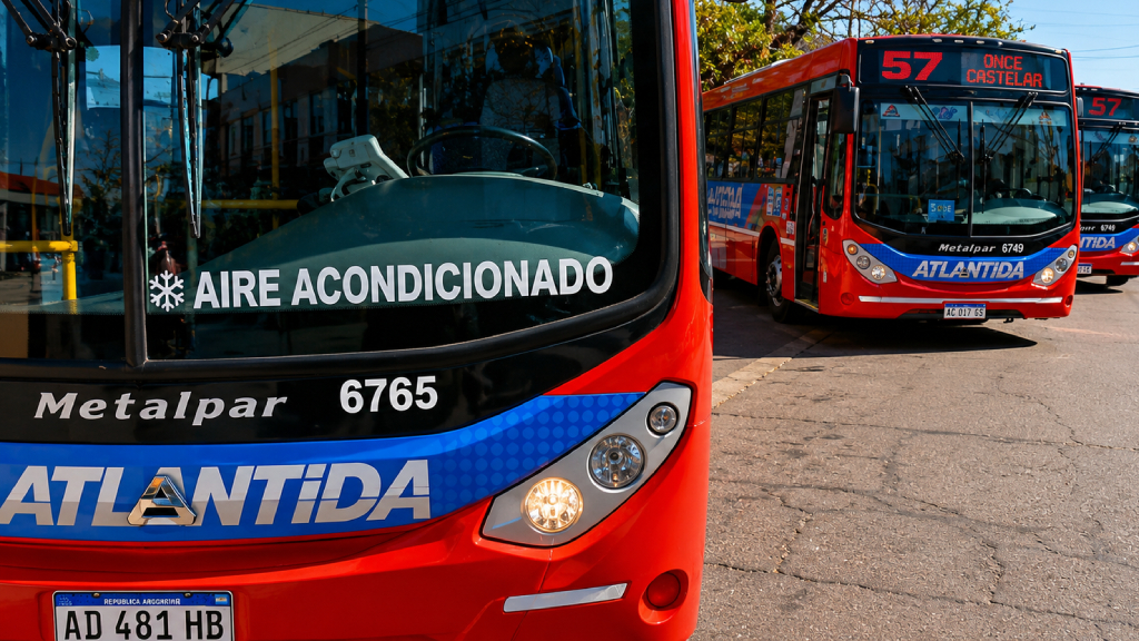 La línea 57 recuperó el servicio expreso Once - Cruce Castelar.