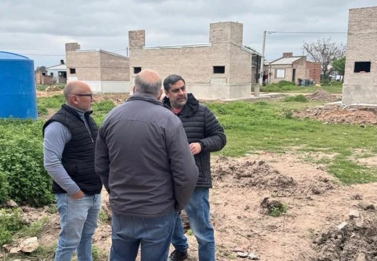 🔴 PROVINCIALES | IPDUV verificó el avance de obras habitacionales en Coronel Du Graty