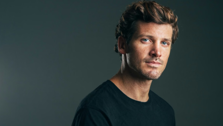 “Una responsabilidad muy grande”: quién es el actor de Canning que lleva a Londres una historia ambientada en Malvinas