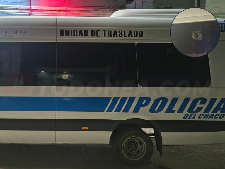 🔴 SÁENZ PEÑA | Rompieron de un gomerazo el vidrio de un patrullero y demoraron a cinco menores