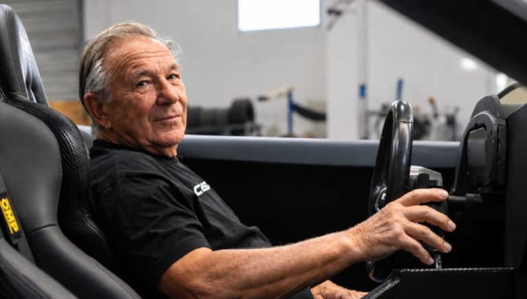 Quién fue Tulio Crespi, el hombre que revolucionó el automovilismo argentino y creó autos que llegaron a Netflix
