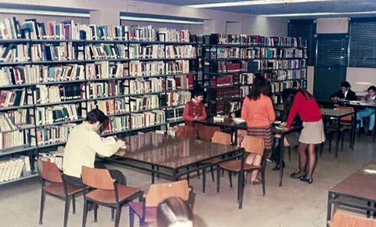 Presentan la historia de la Biblioteca Vigil en el Sindicato del Seguro