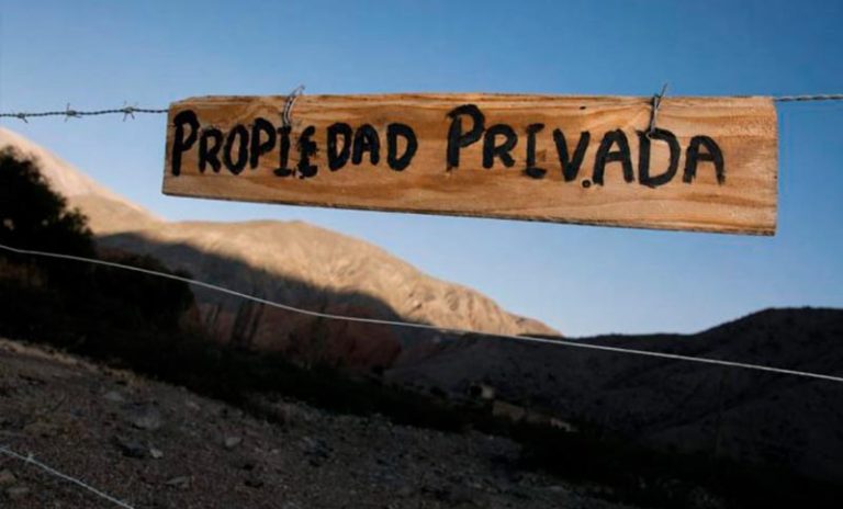 Por un fallo de la Corte Suprema, sigue en vigencia la derogación de la Ley de Tierras