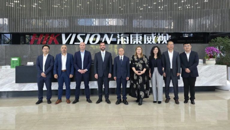 Escobar será sede del primer laboratorio de innovación de un gigante de China: qué impacto tendrá el acuerdo