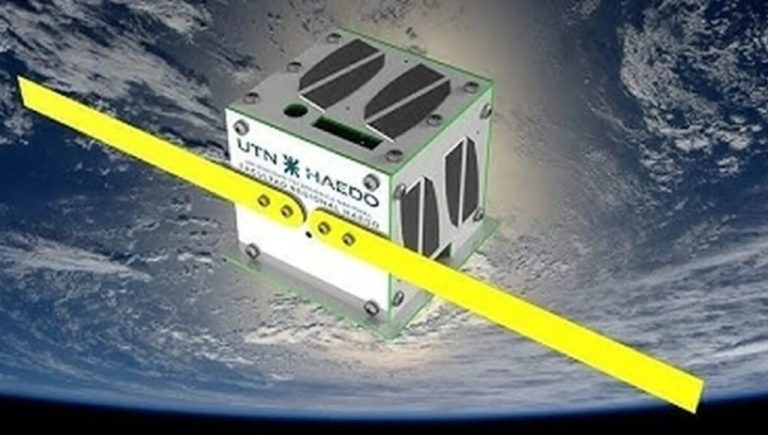 Hito tecnológico en Haedo: la UTN lanzó su primer satélite al espacio en un cohete de SpaceX