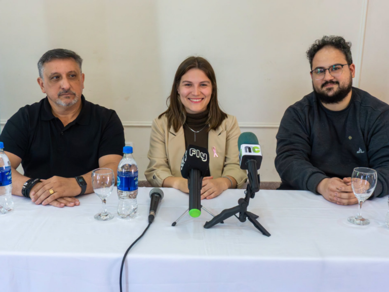 馃敶 S脕ENZ PE脩A | El Municipio y el Rotary Club presentaron la 40陋 edici贸n del Concurso de Oratoria