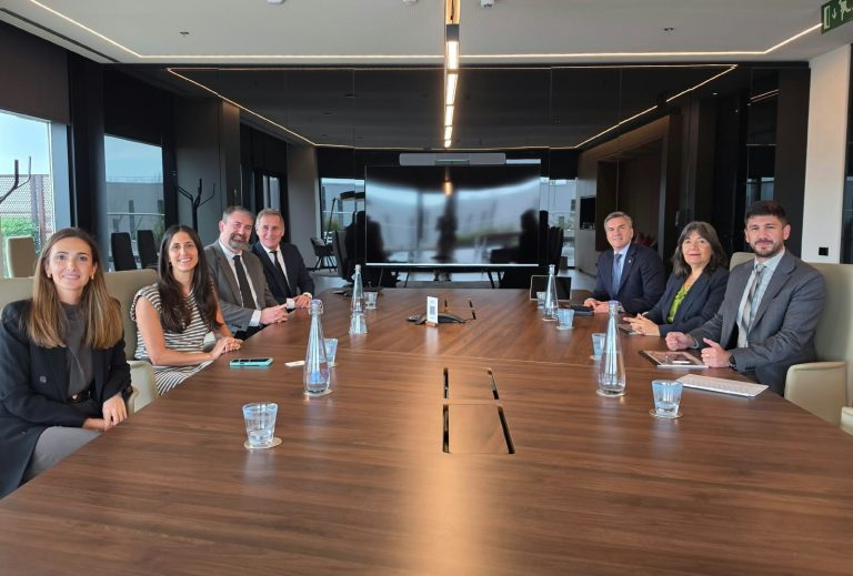 🔴 PROVINCIALES | Barcelona: Zdero posicionó a Barranqueras y Las Palmas como puertas de entrada al comercio internacional